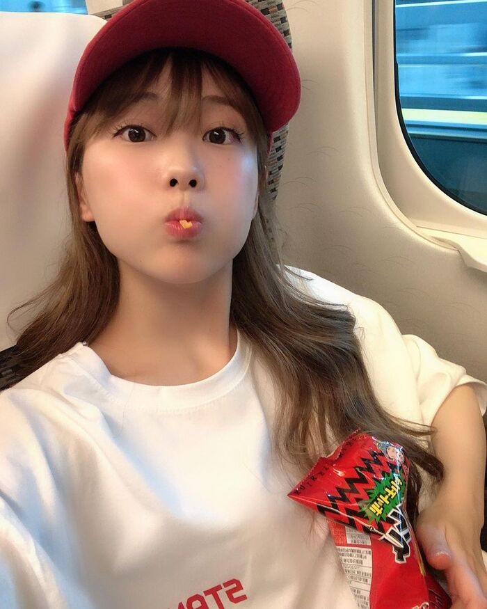 【画像】重盛さと美（32）、あまりのエロさに大炎上wwwwwwww 4th image