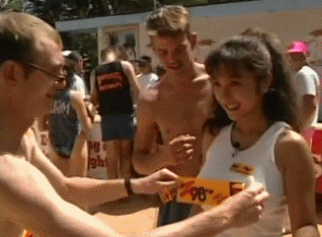 Casually touching sexual harassment scene wwwwwwwwww (with GIF) 16th image
